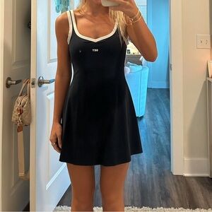 Set active navy and white dress size small